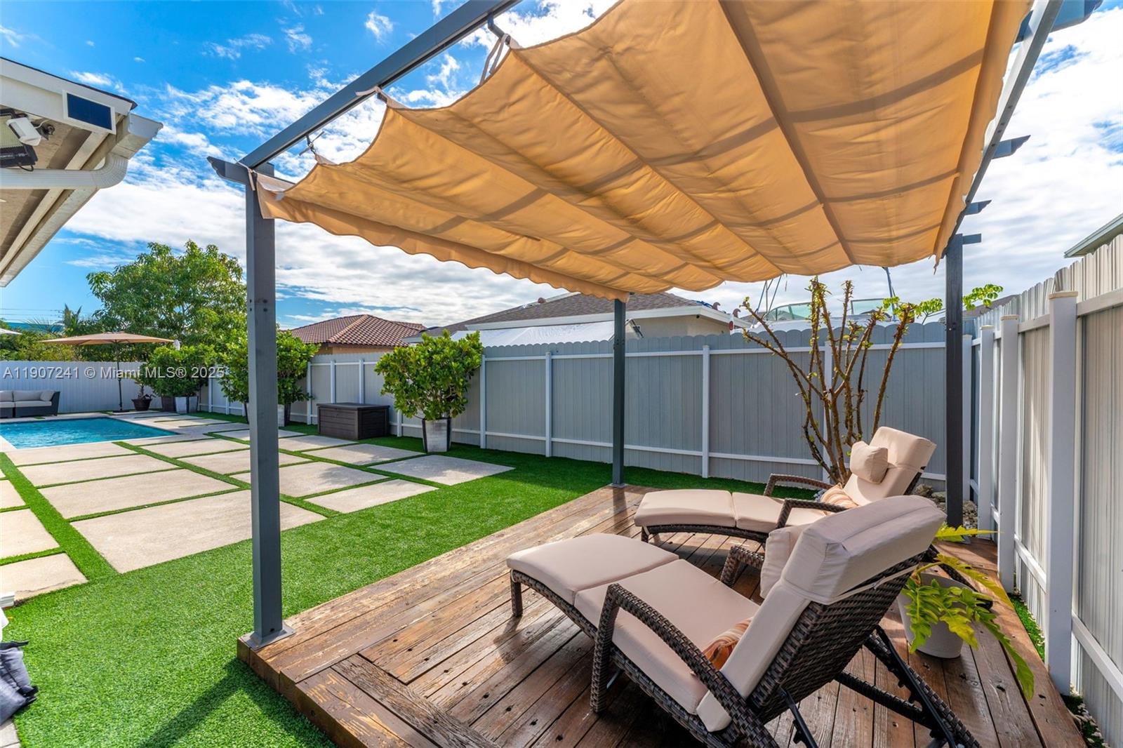 A H AT TURNPIKE SOUTH SEC - Residential