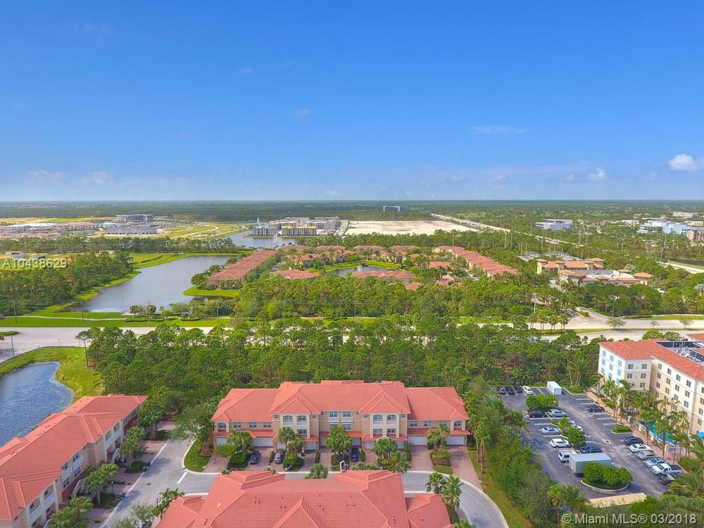 CIELO TOWNHOMES AT SHOPS - Residential Lease