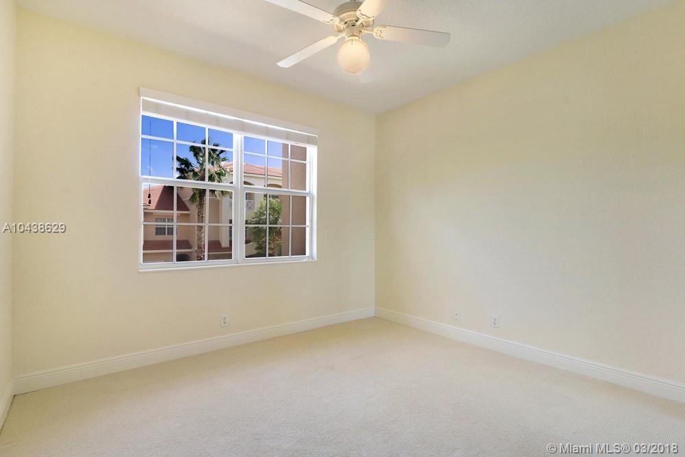 CIELO TOWNHOMES AT SHOPS - Residential Lease