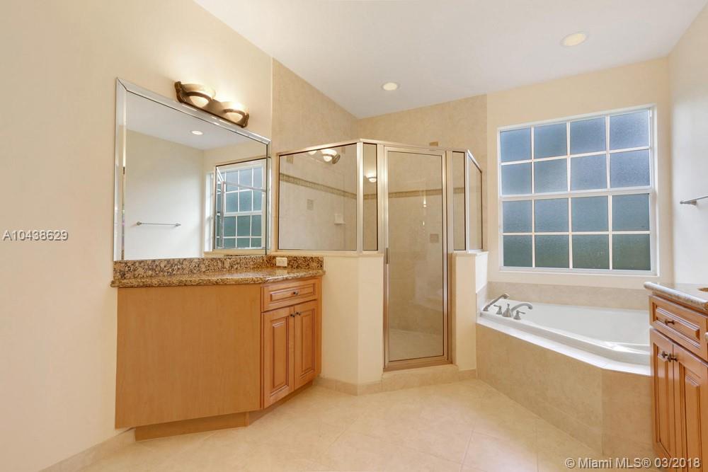 CIELO TOWNHOMES AT SHOPS - Residential Lease