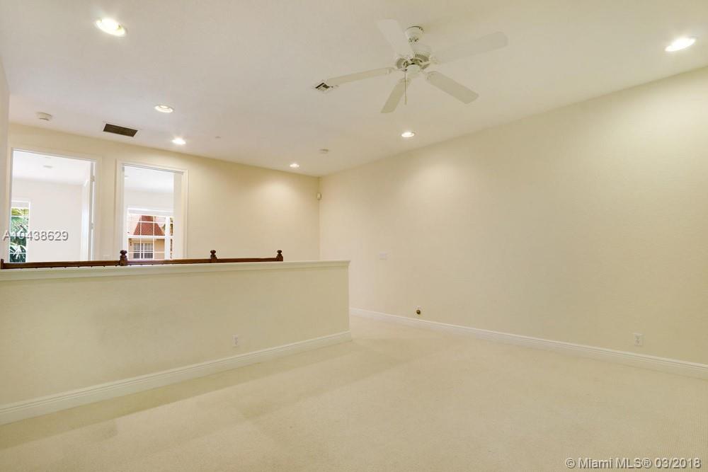 CIELO TOWNHOMES AT SHOPS - Residential Lease