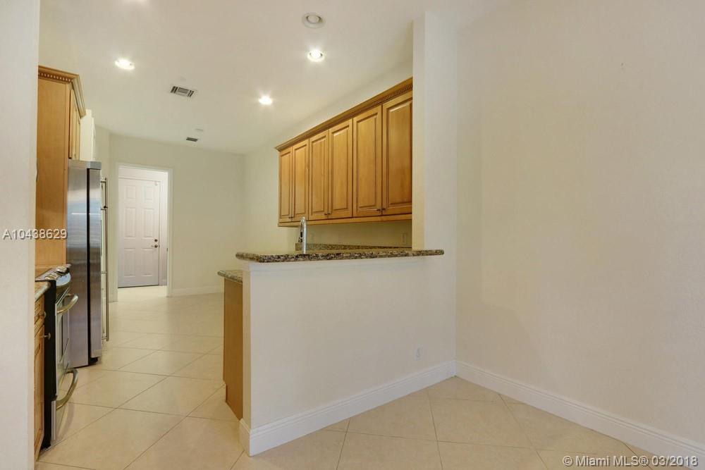 CIELO TOWNHOMES AT SHOPS - Residential Lease