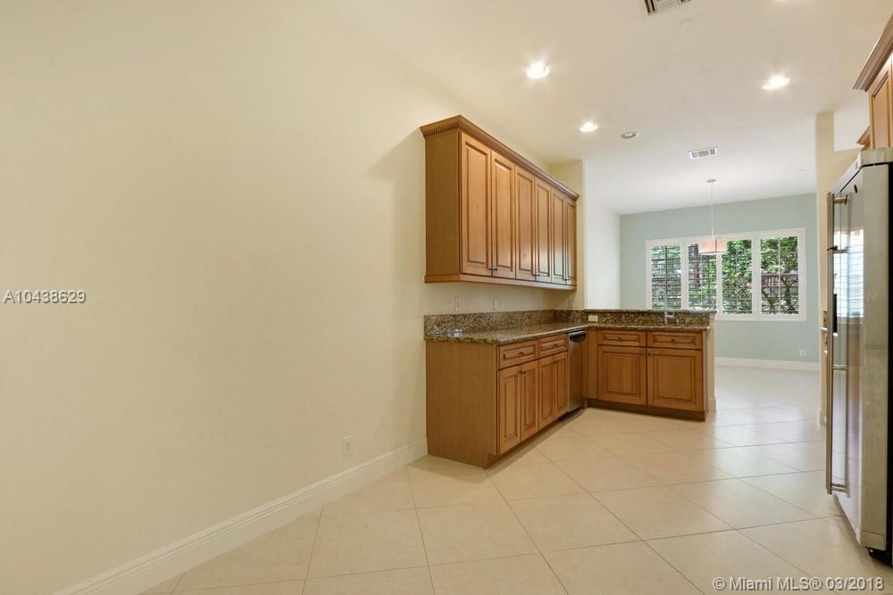 CIELO TOWNHOMES AT SHOPS - Residential Lease