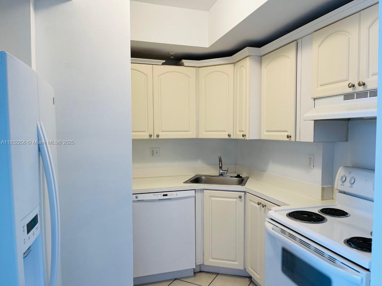 3500 Coral Way 1106