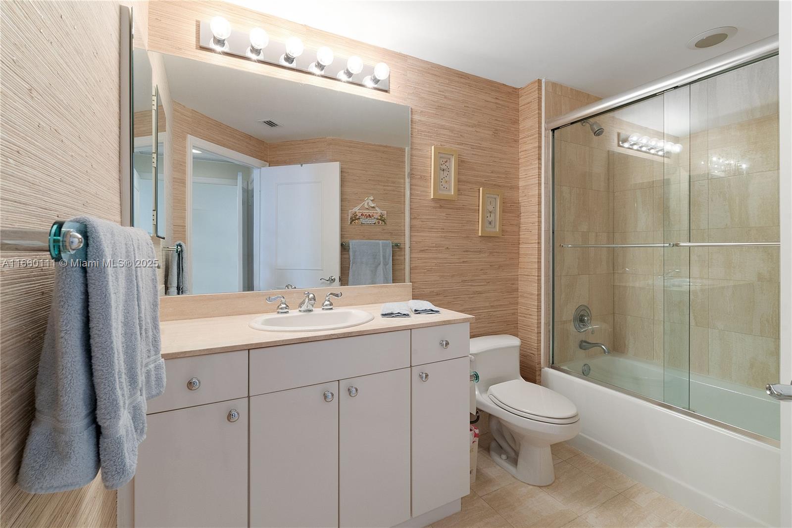 ATLANTIC III AT THE POINT - Residential Lease