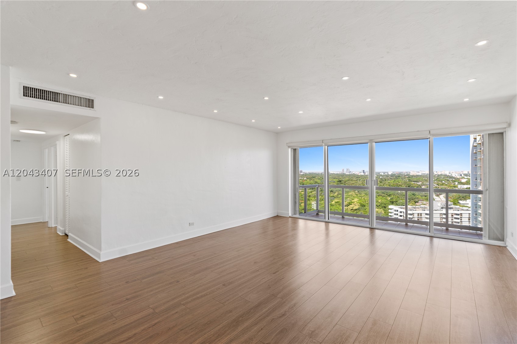 2451 Brickell Ave PHL