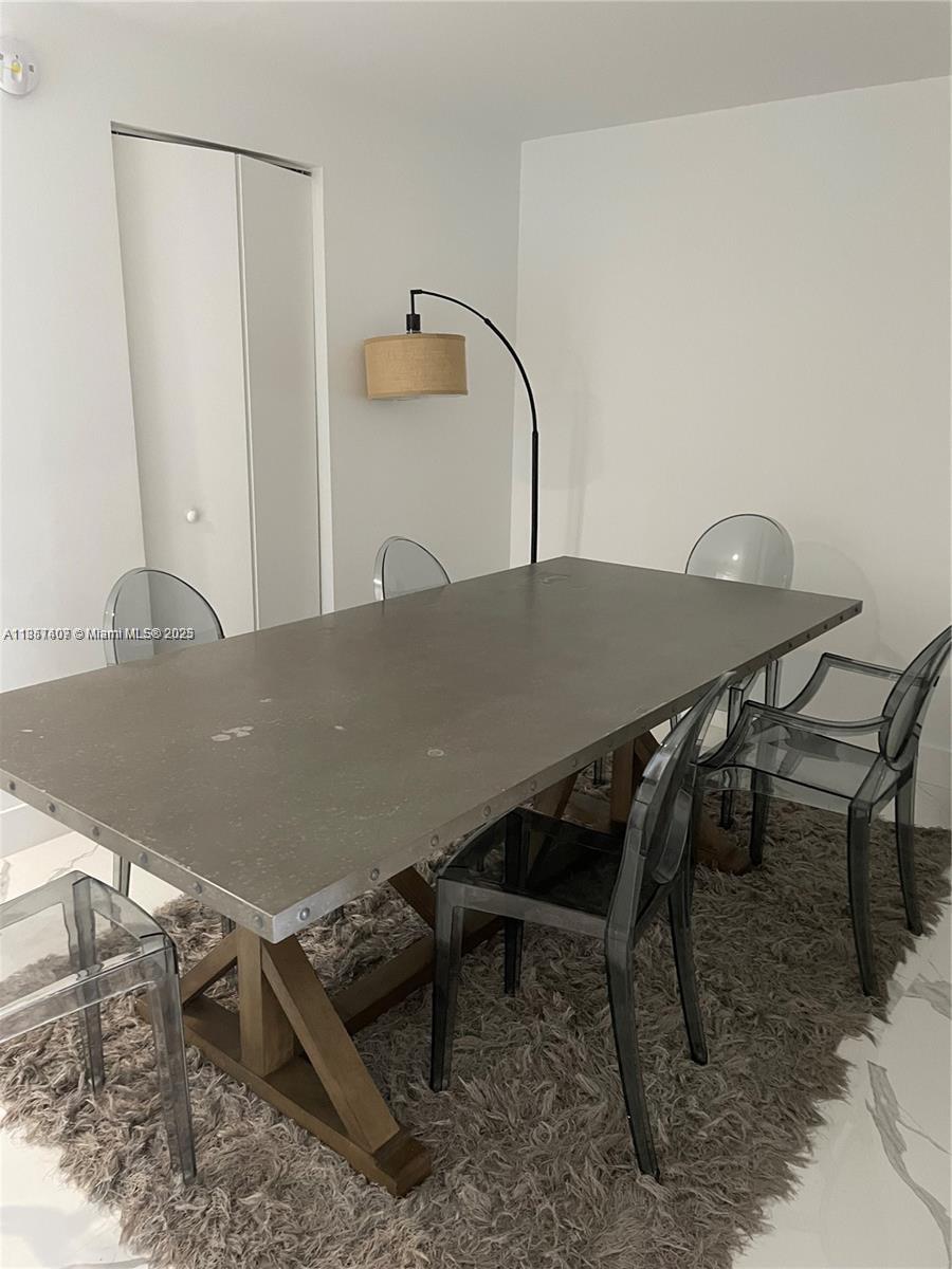 THE HARBOUR NORTH CONDO - Residential