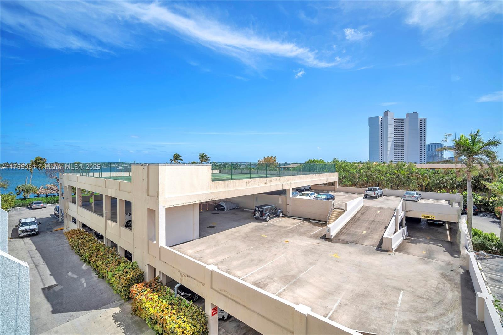 PALM BEACH HOUSE CONDO - Residential