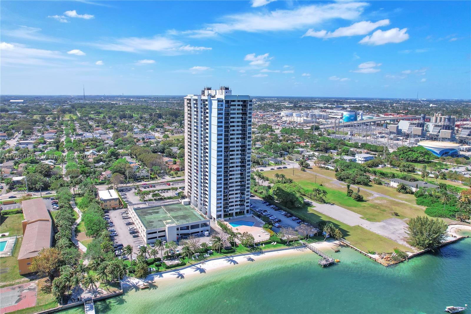 PALM BEACH HOUSE CONDO - Residential