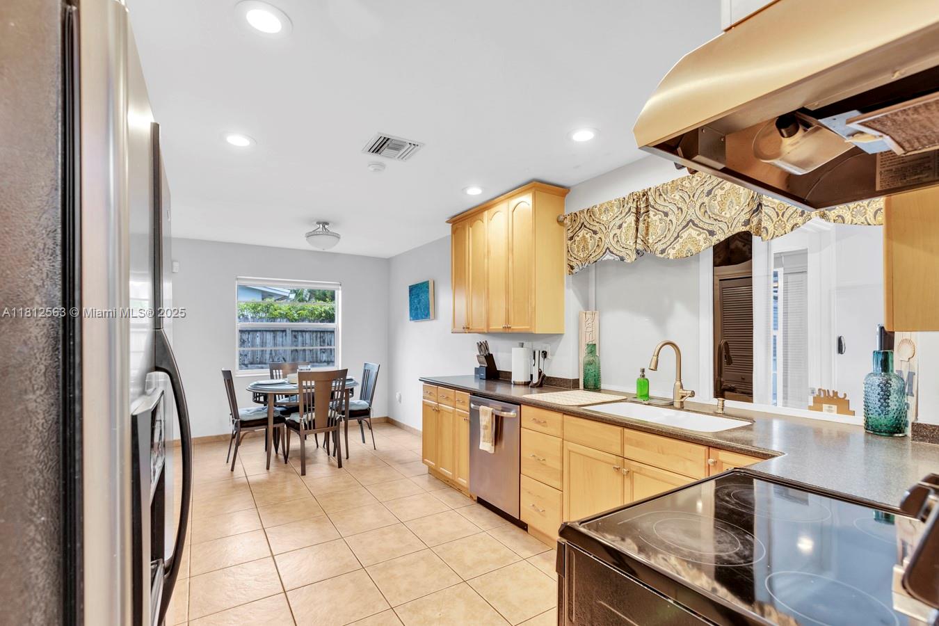 BOULEVARD HEIGHTS - Residential