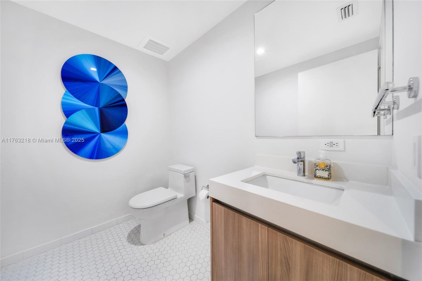 TIFFANY HOUSE CONDO - Residential Lease