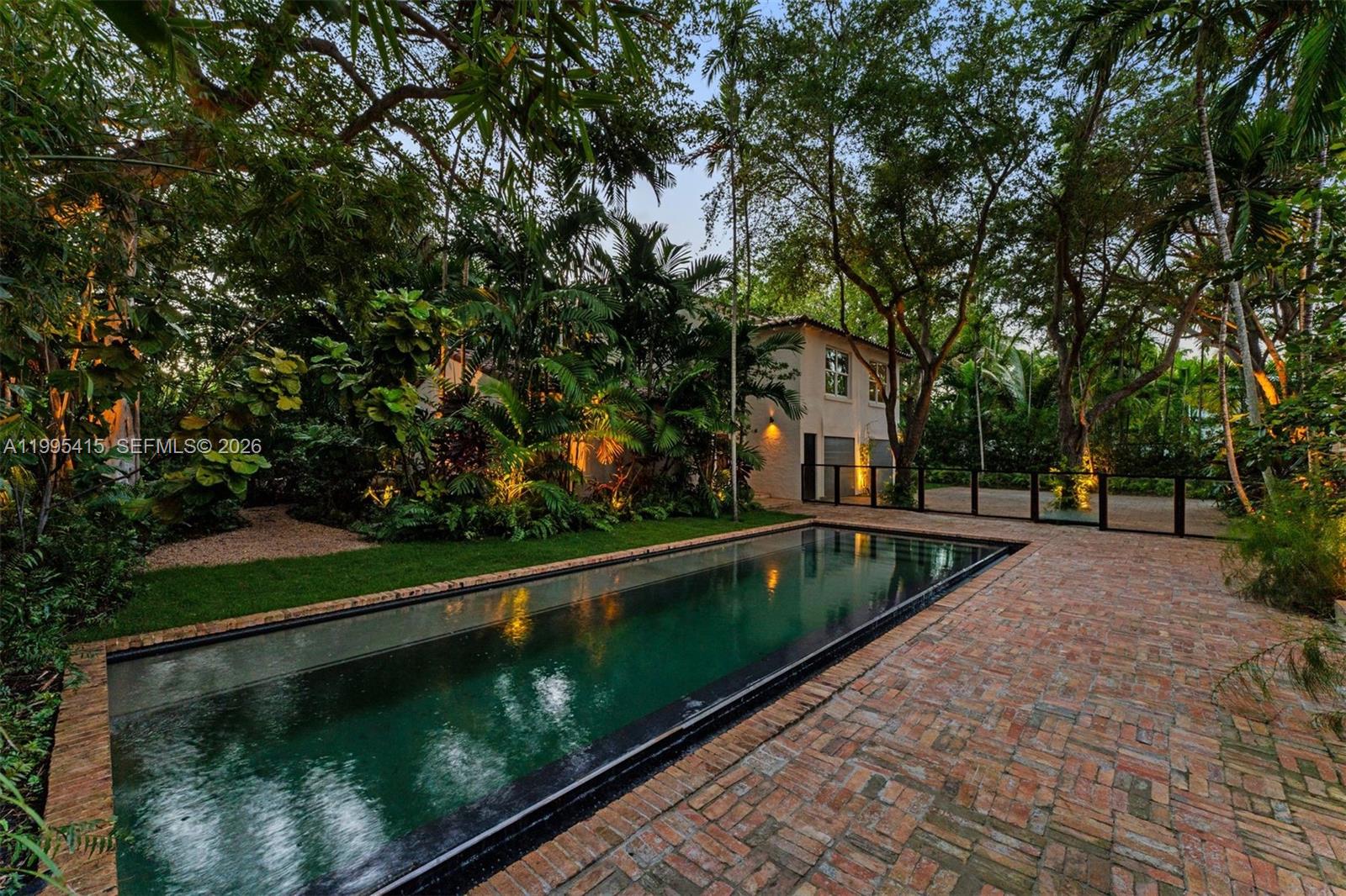 LA GORCE GOLF SUB - Residential Lease