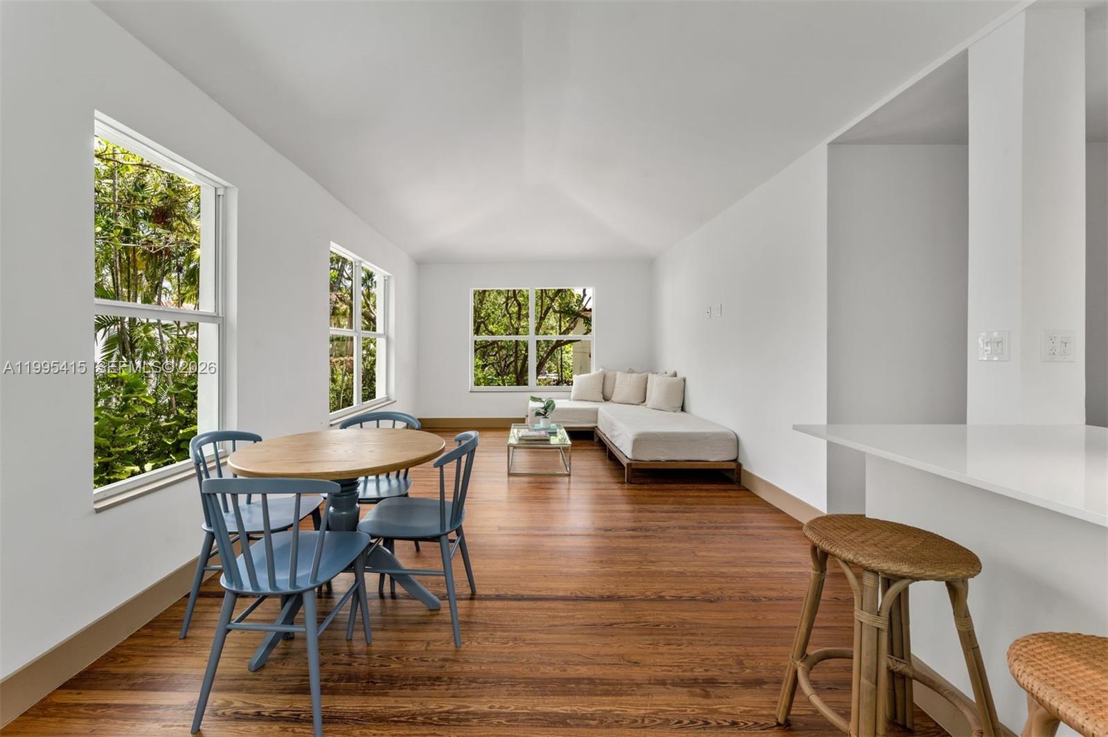 LA GORCE GOLF SUB - Residential Lease