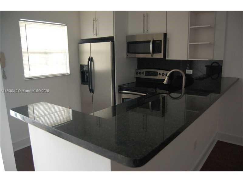 View photos, virtual tours, details... 701 Euclid Ave 402