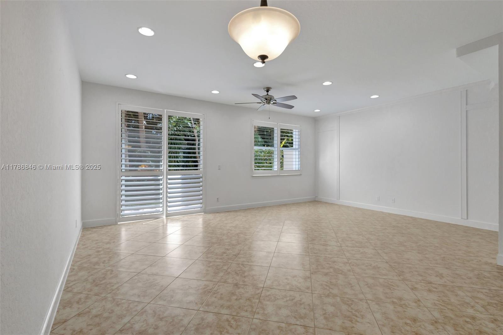 16121 Poppyseed Cir 1702