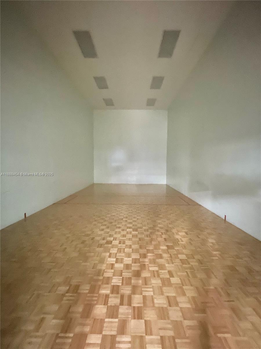 BAYPORT VILLAGE C CONDO - Residential