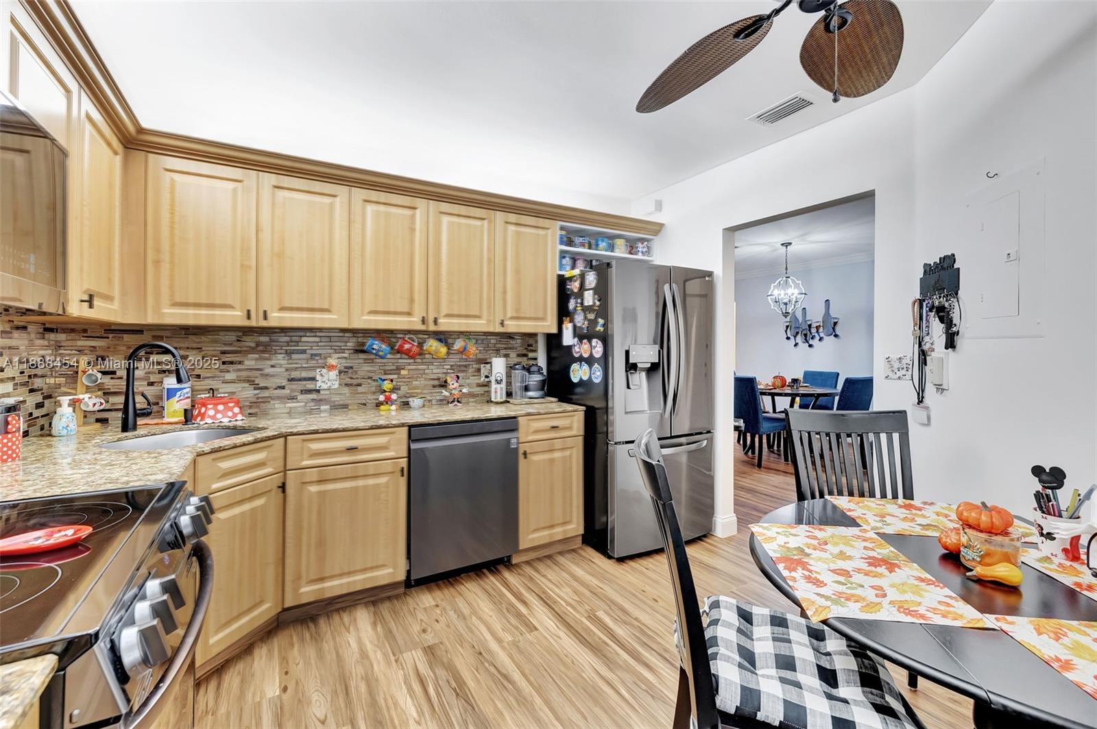 BAYPORT VILLAGE C CONDO - Residential