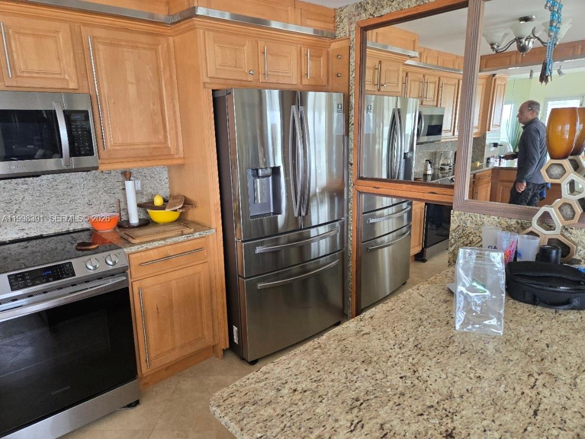 RIVIERA CONDO - Residential Lease