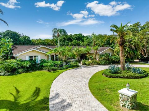 A home in Pinecrest