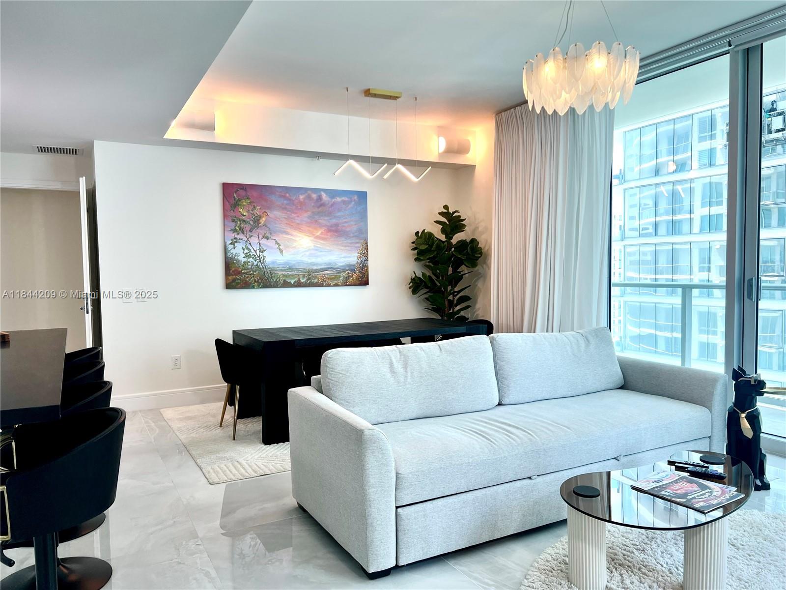 300 S Biscayne Blvd T-2902