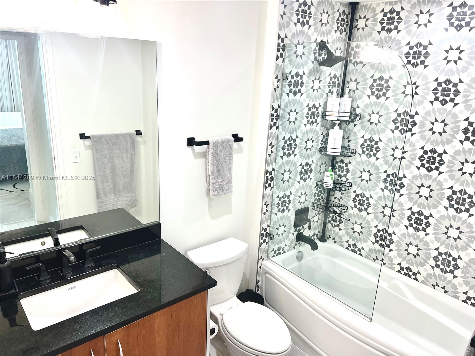 MET 1 CONDO - Residential