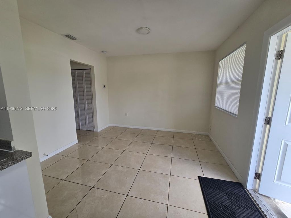 Photo of 609 NW 7th Ave #12, Hallandale Beach, FL 33009 (MLS # A11930273)