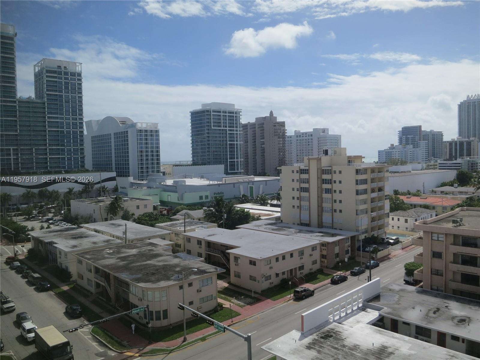 401 BLU OF NORTH BEACH CO - Residential Lease