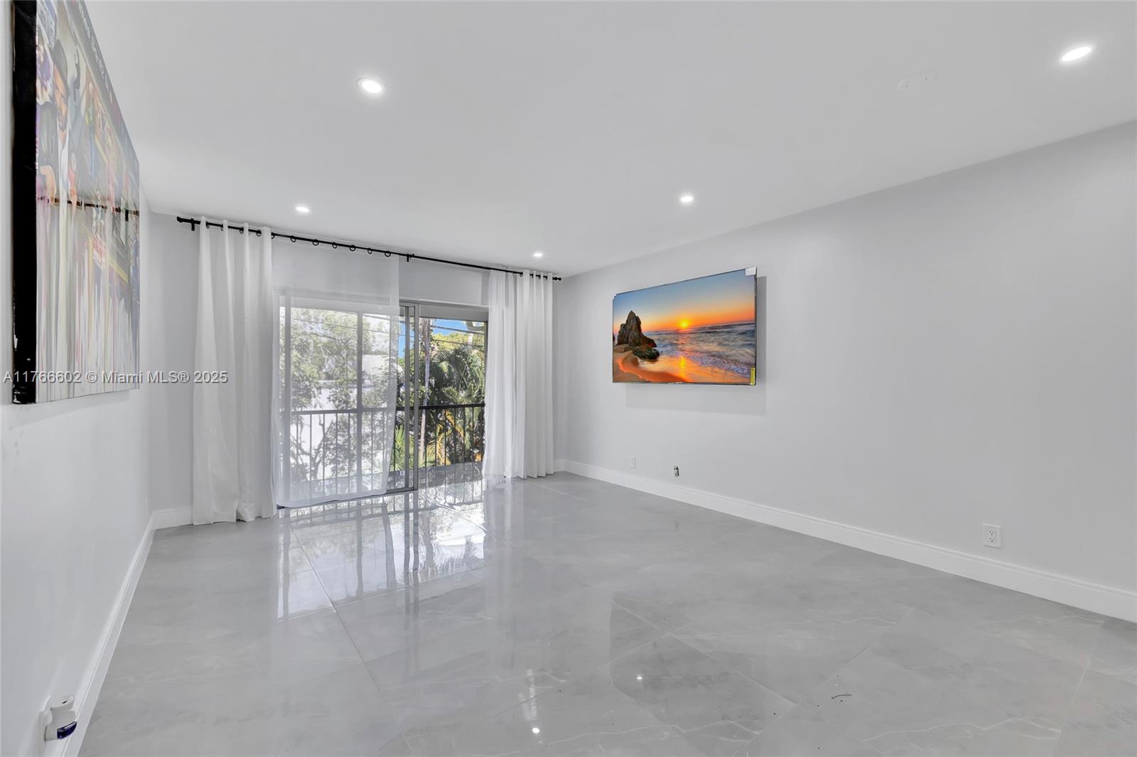 Property for Sale at 2271 Ne 68th St 2026, Fort Lauderdale, Broward County, Florida - Bedrooms: 1 
Bathrooms: 2  - $235,000