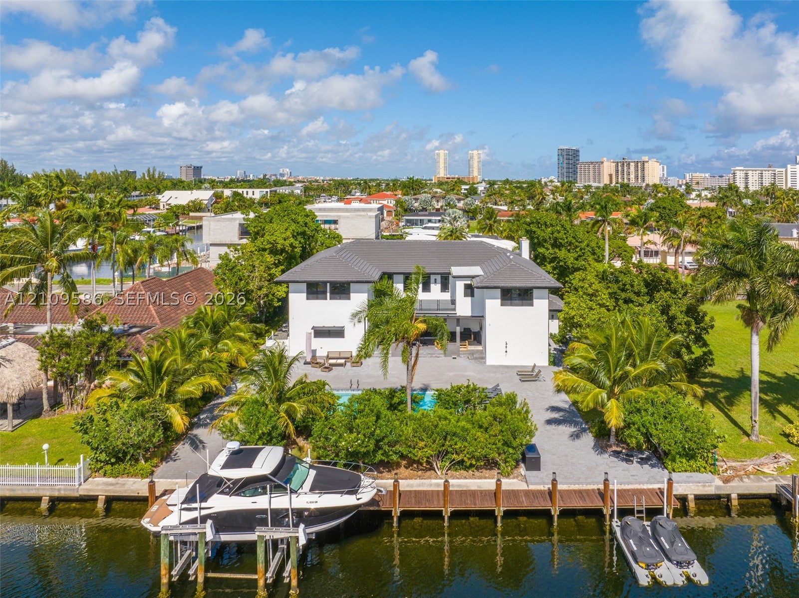 461 Poinciana Dr
