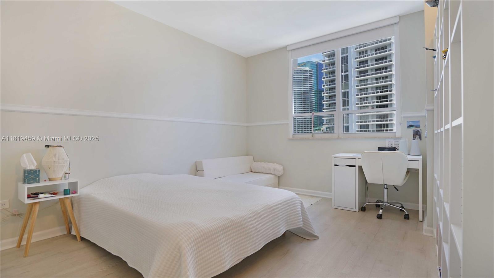 COURTS BRICKELL KEY CONDO - Residential