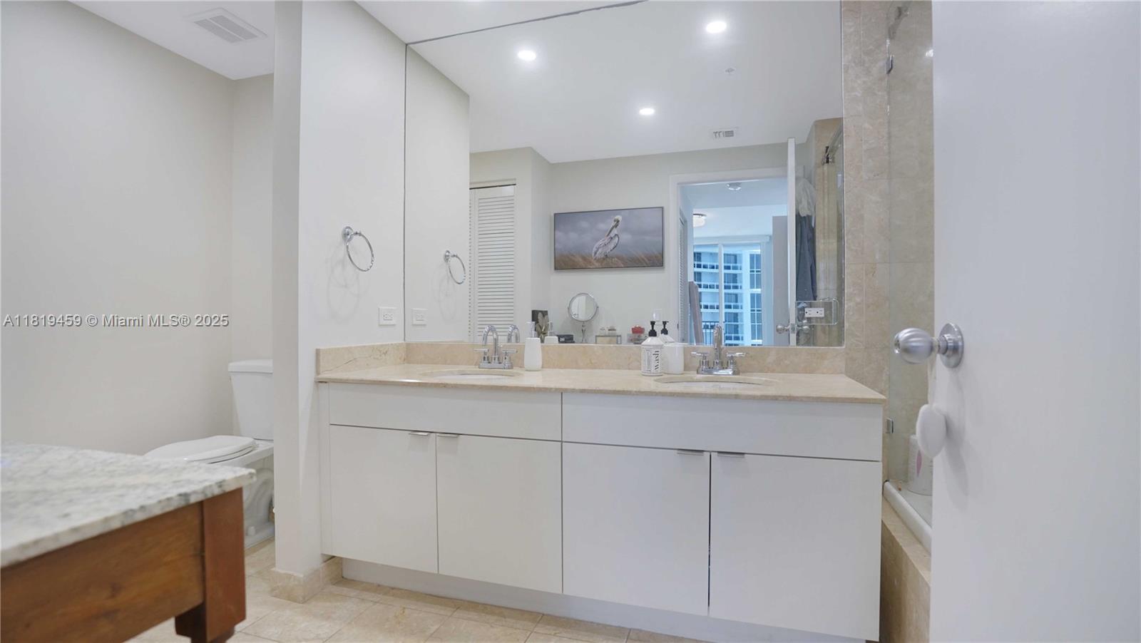 COURTS BRICKELL KEY CONDO - Residential