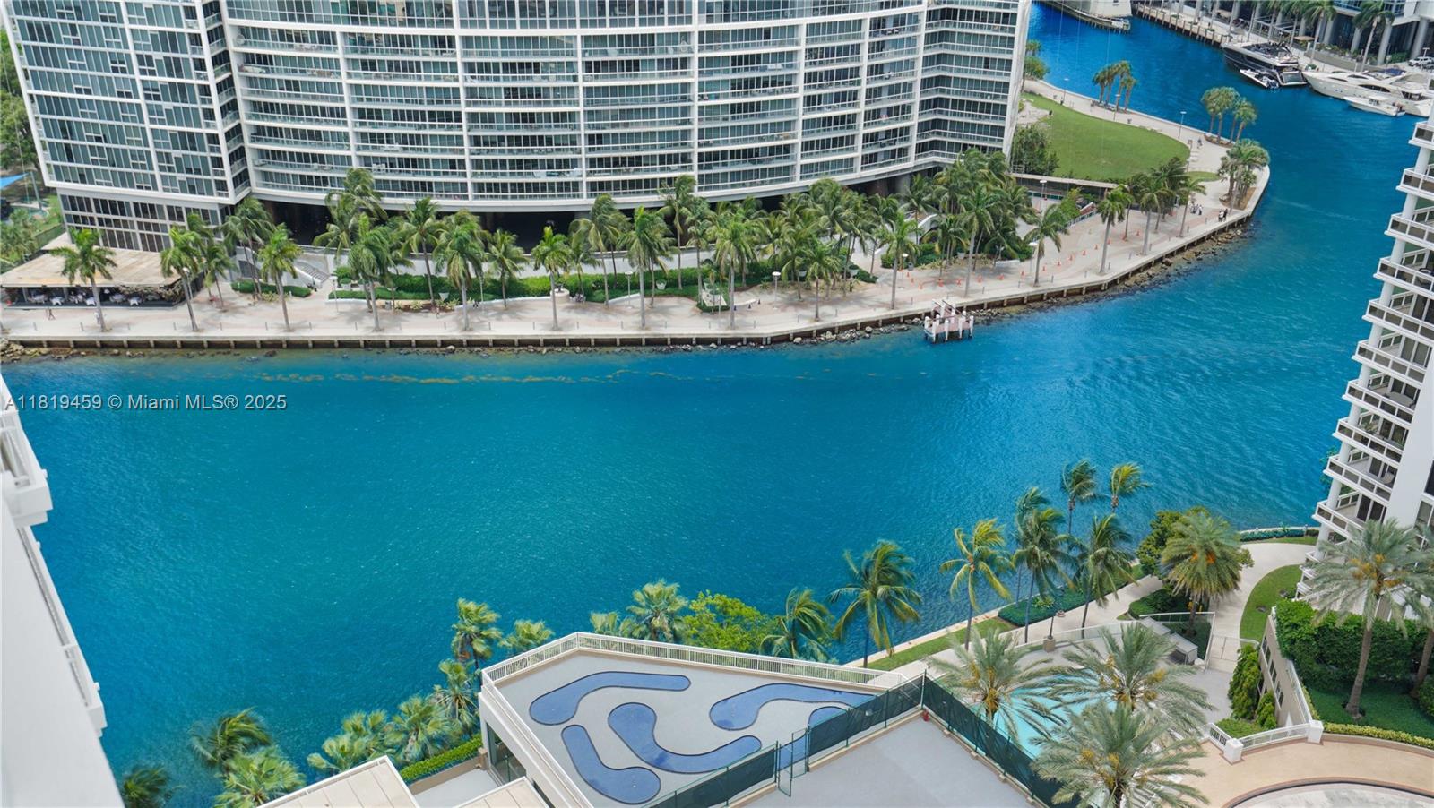 COURTS BRICKELL KEY CONDO - Residential