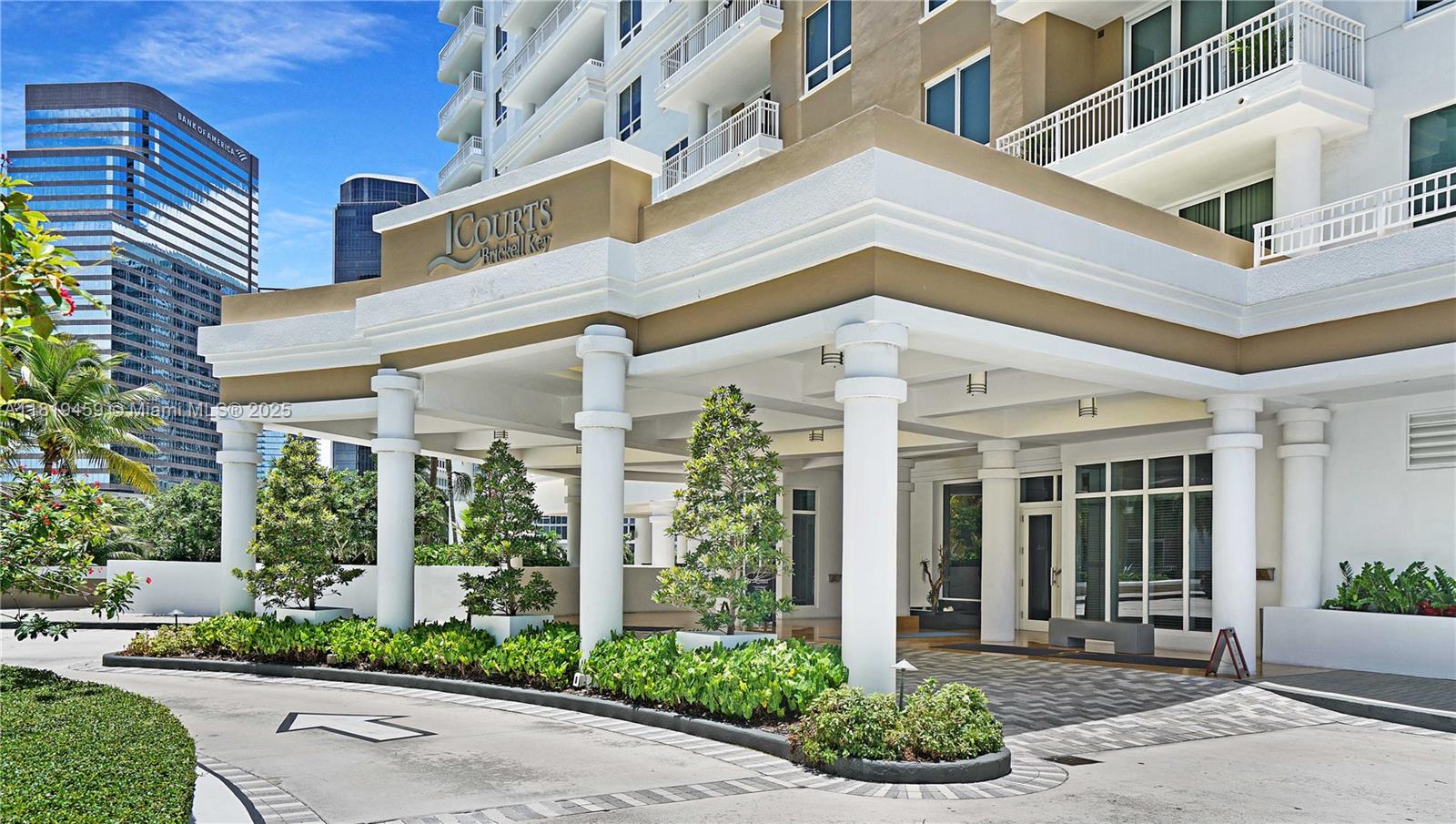 COURTS BRICKELL KEY CONDO - Residential
