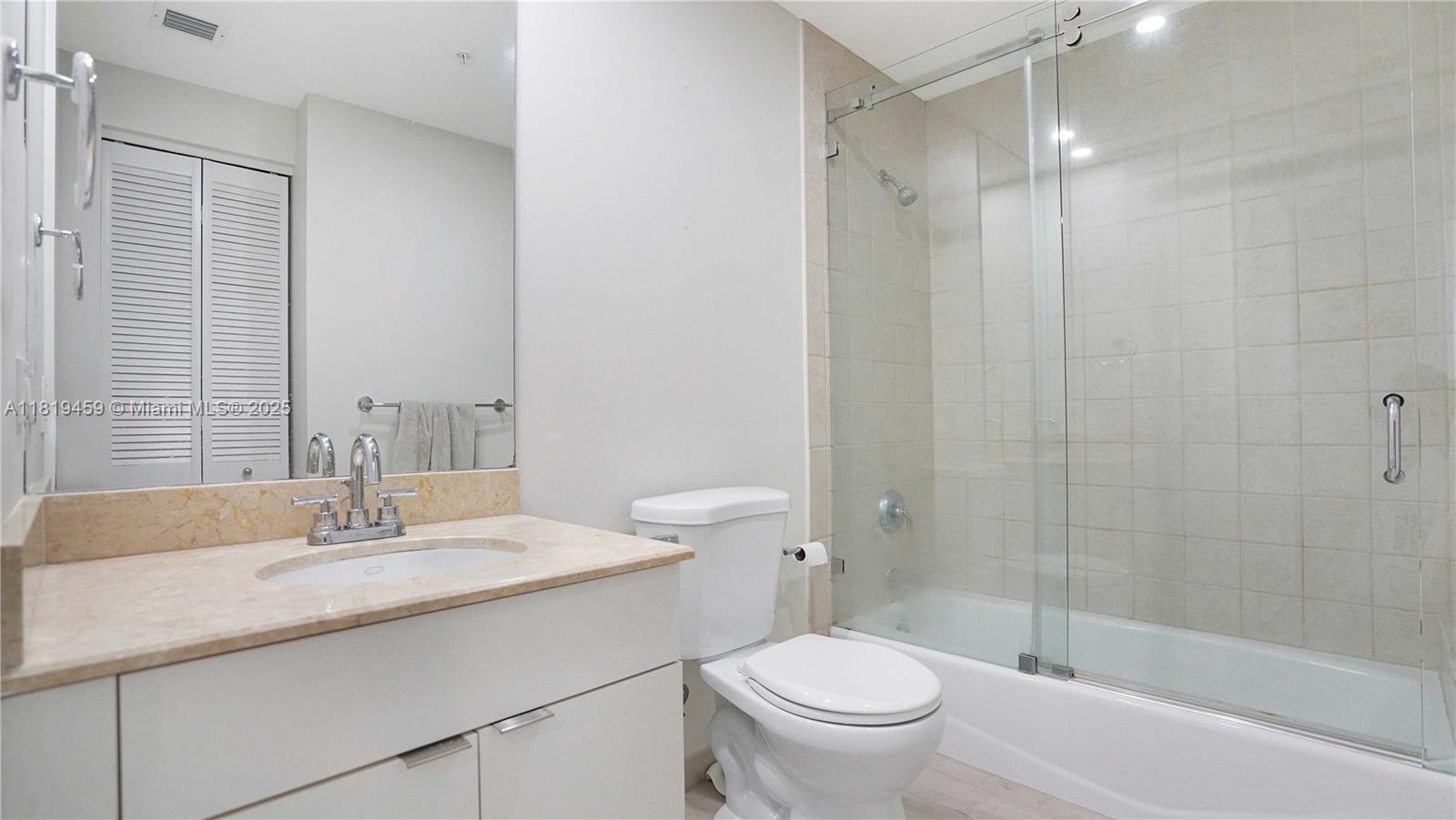 COURTS BRICKELL KEY CONDO - Residential