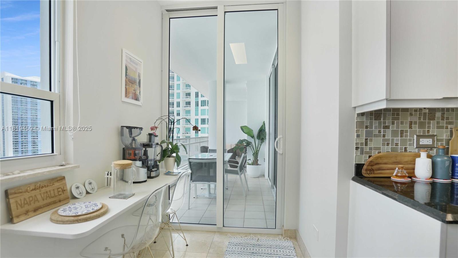 COURTS BRICKELL KEY CONDO - Residential