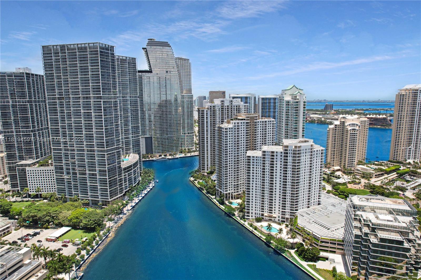 COURTS BRICKELL KEY CONDO - Residential