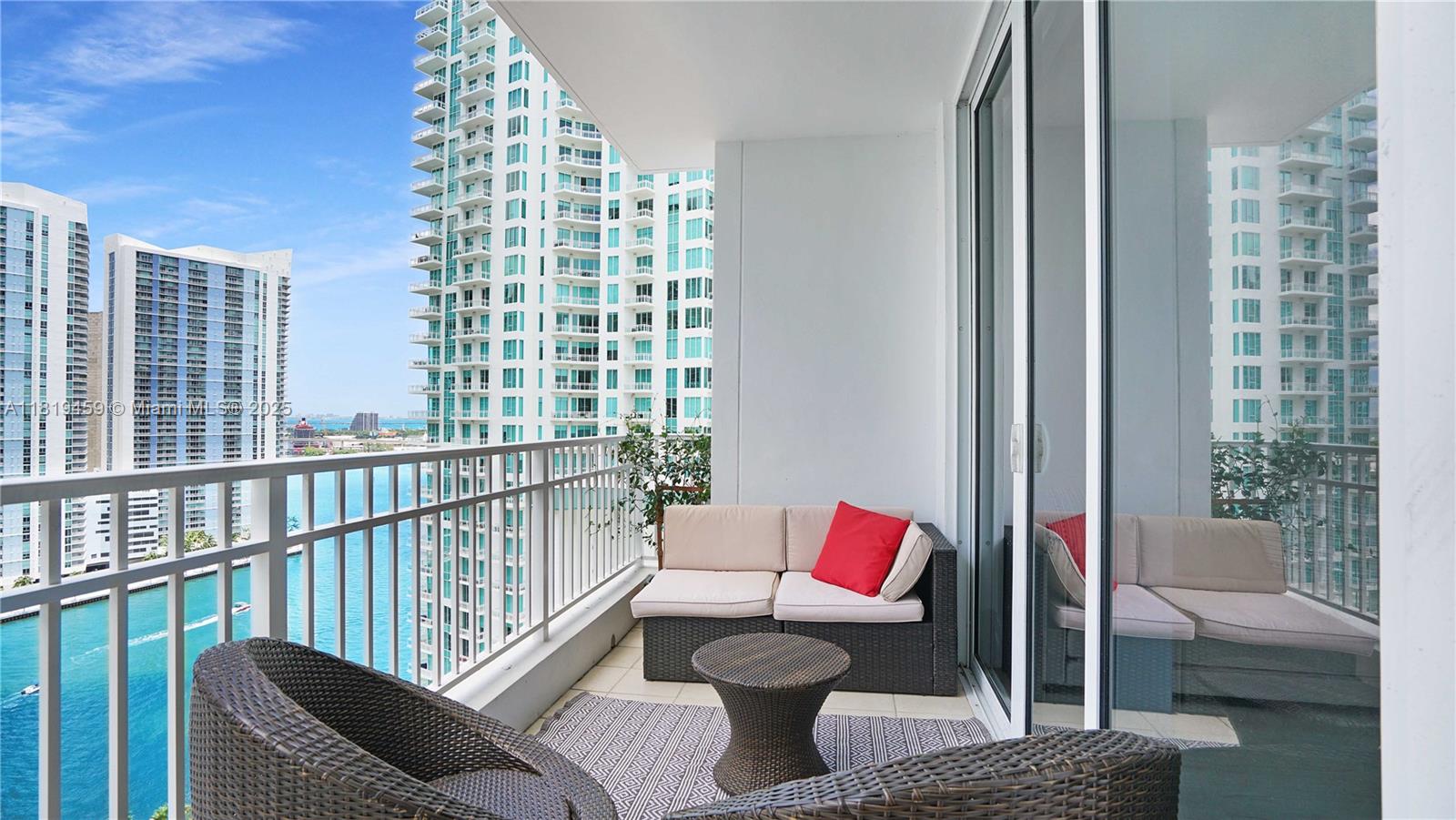 COURTS BRICKELL KEY CONDO - Residential