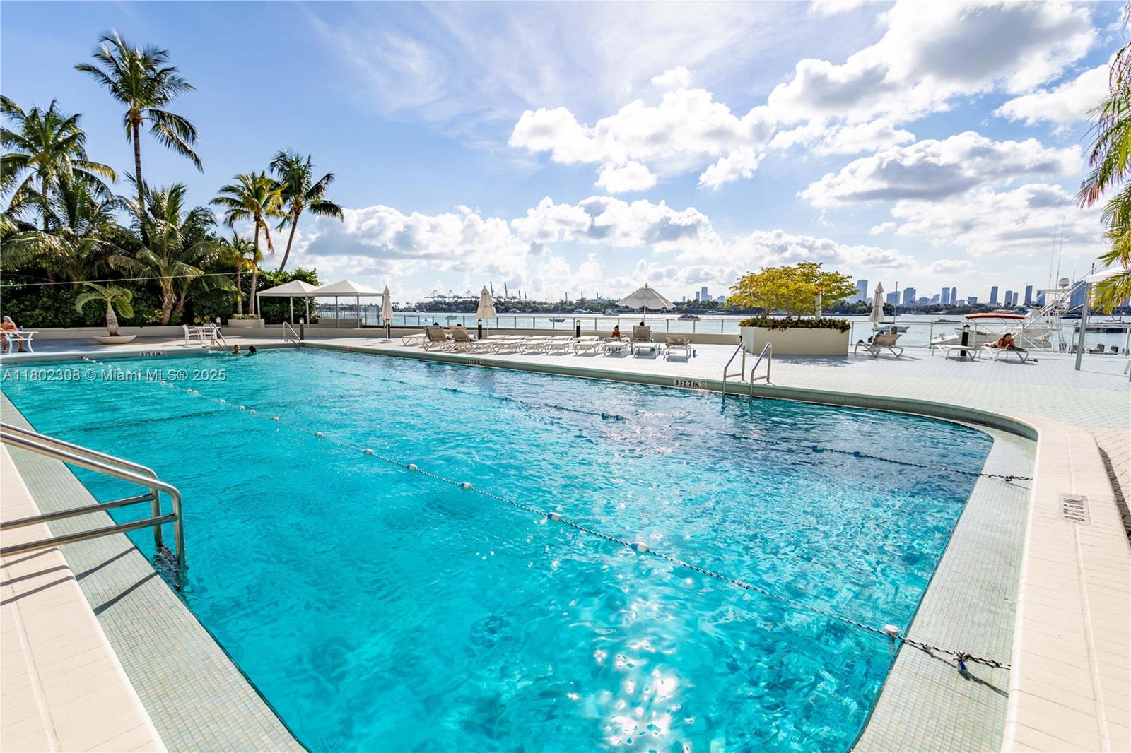MIRADOR 1200 CONDO - Residential