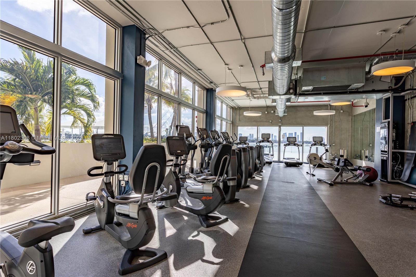 MIRADOR 1200 CONDO - Residential
