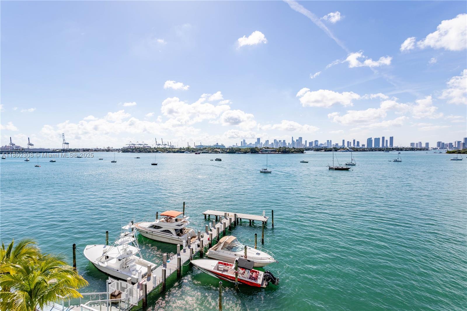 MIRADOR 1200 CONDO - Residential