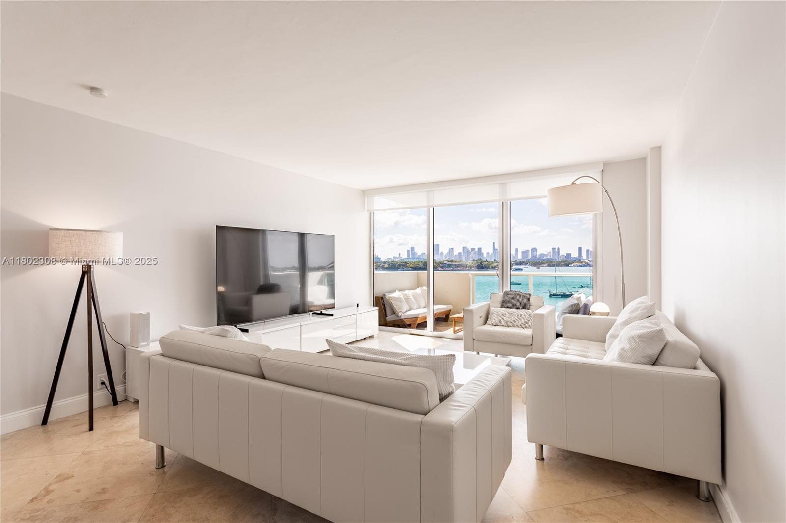 1200 West Ave 526, Miami Beach, Miami-Dade County, Florida - 2 Bedrooms  
2 Bathrooms - 