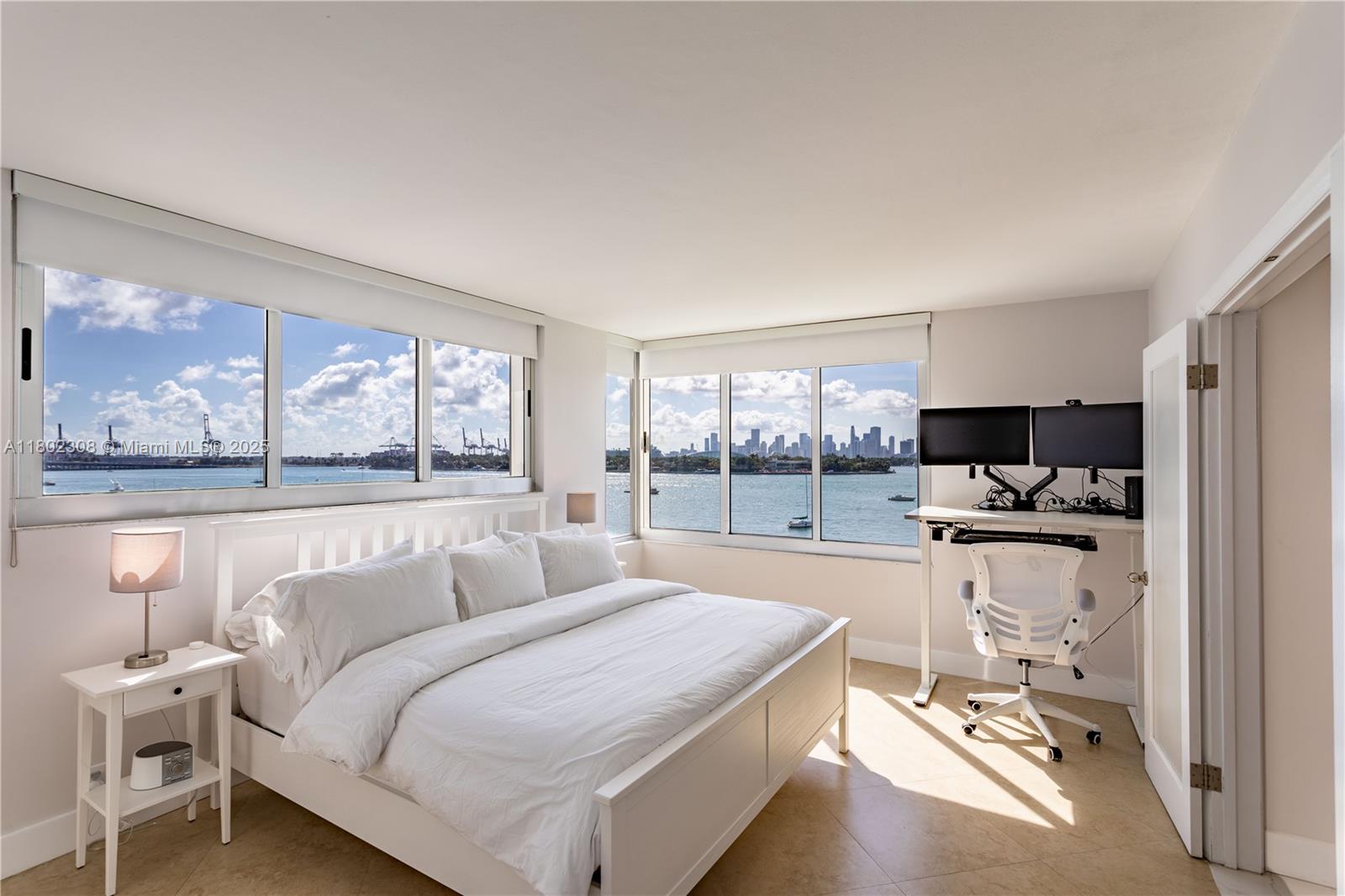 MIRADOR 1200 CONDO - Residential