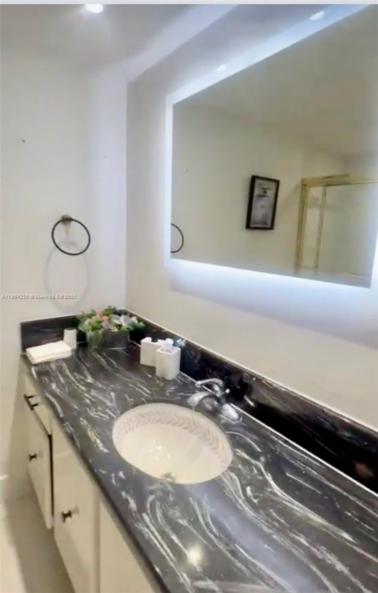 DEL PRADO MARINA - Residential Lease