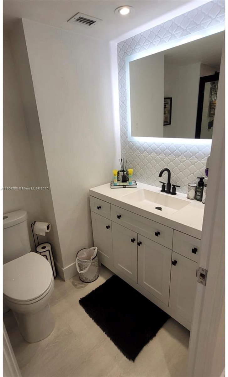 DEL PRADO MARINA - Residential Lease