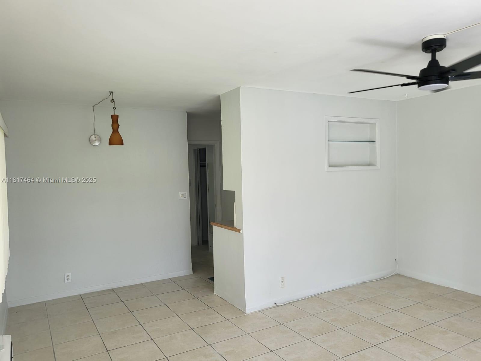 901 N Birch Rd C11, Fort Lauderdale, Broward County, Florida - 1 Bedrooms  
1 Bathrooms - 