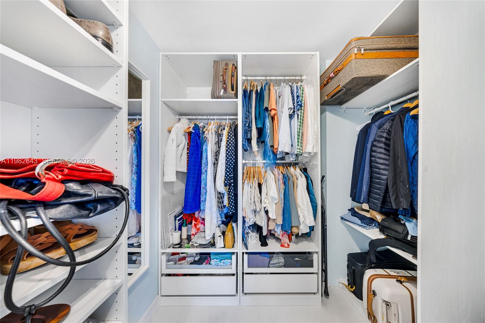 WEST BAY PLAZA CONDO - Residential Lease