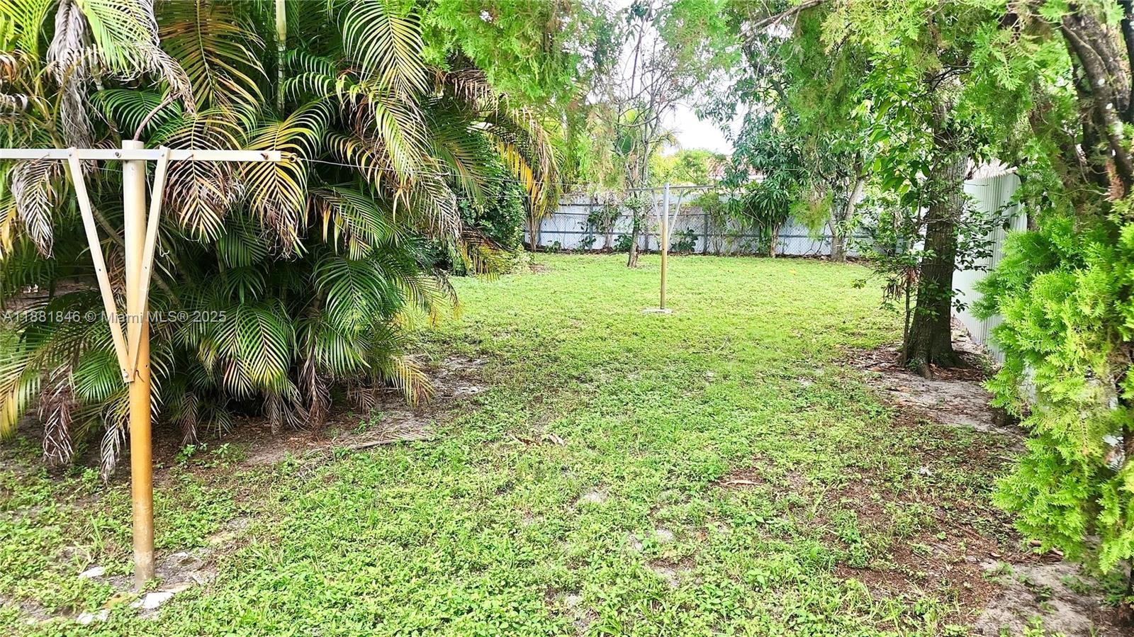 1ST ADDN TO PINEHURST VIL - Residential