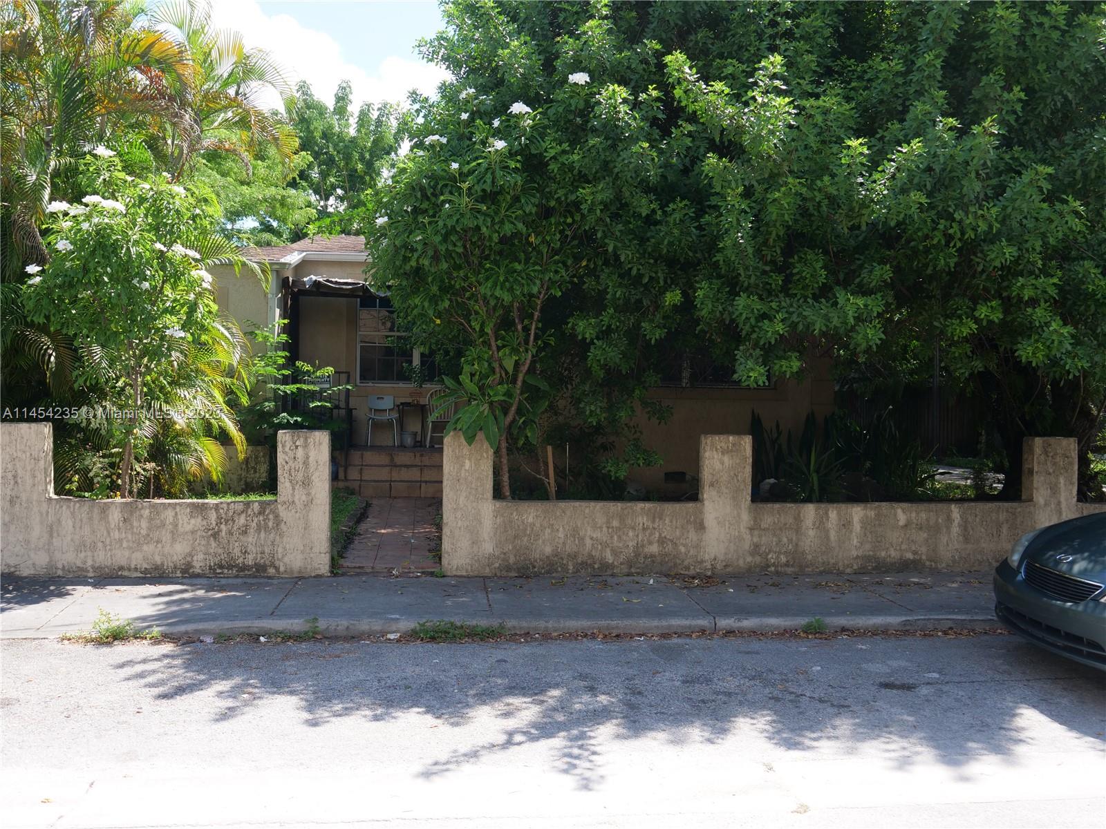 Property for Sale at 4721 Nw 6th Ave, Miami, Broward County, Florida - Bedrooms: 5 
Bathrooms: 2  - $739,000