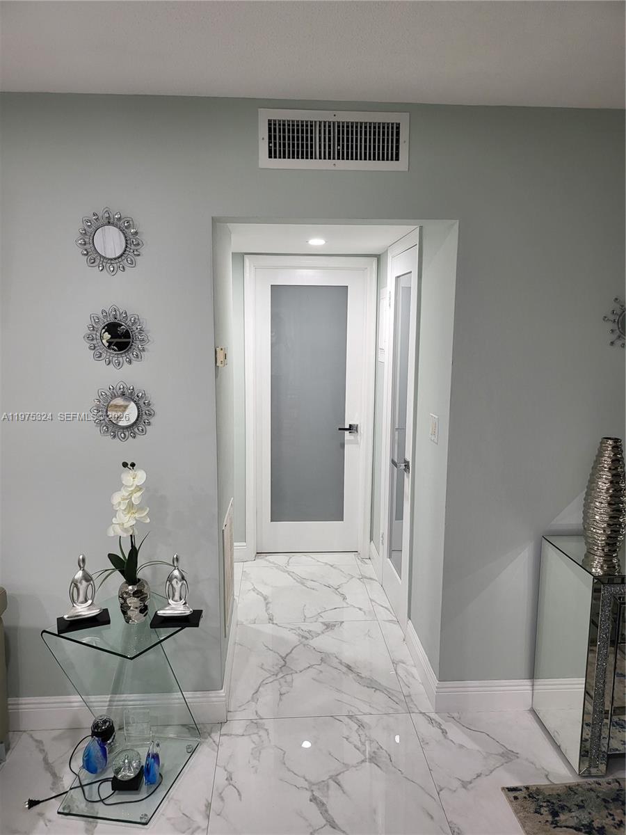 RODMAN OF HOLLYWOOD CONDO - Residential