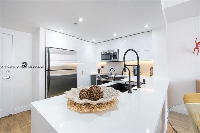 111 E Flagler St 708